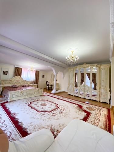 Postel nebo postele na pokoji v ubytování Петрос Family Hotel