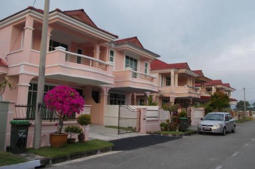 翡翠苑 名宿 Happy Homestay Kulim Malaysia Booking Com
