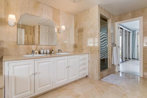 Kylpyhuone majoituspaikassa Casa Blanca