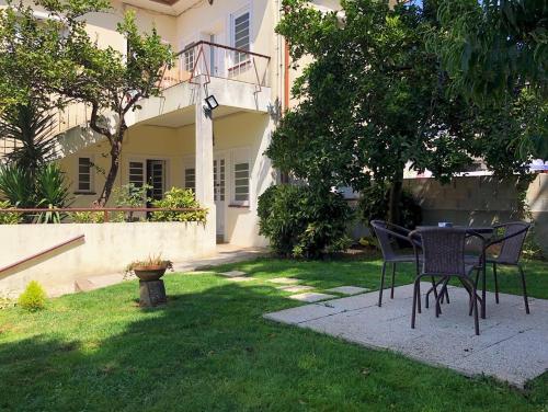 Gallery image of Casa Milheiro - Sunny Garden in Porto in Aguim