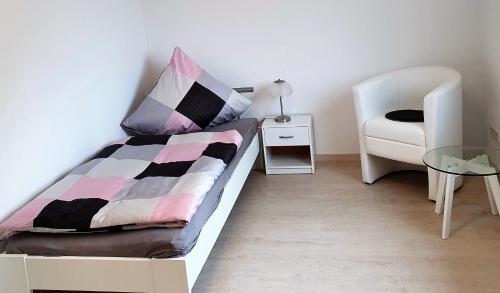 Katil atau katil-katil dalam bilik di Pension Nickel Ferienwohnung II Waldstraße 18 Alsbach-Hähnlein