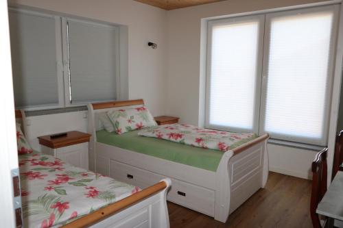 Postel nebo postele na pokoji v ubytování Ferienwohnung Bittner