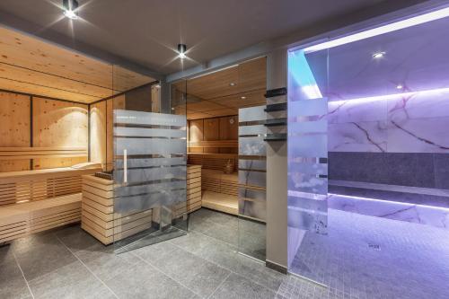 Koupelna v ubytování Maraias - Luxury Suites & Apartments