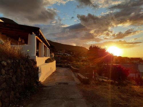 Gallery image of Casa Bianca in Malfa