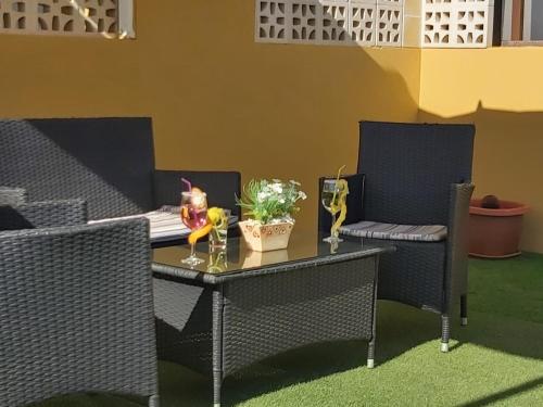 810 Aguamarina apartment in the coast line of Golf del Sur ...