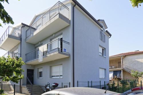 Apartments Goran by Rent Istria