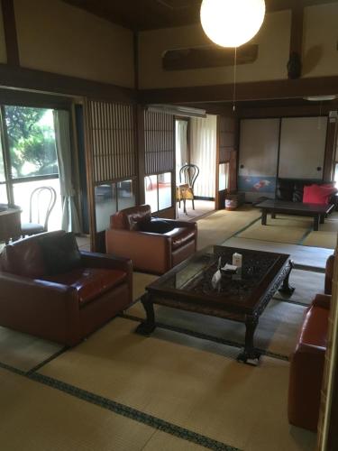 Imagen de la galería de Wafu Guesthouse Kashiwaya, en Fujikawaguchiko