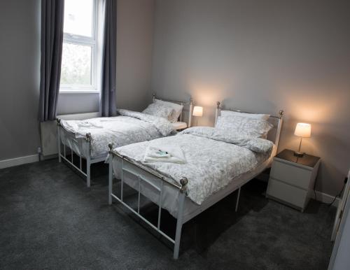 Gallery image of High Bank Hotel in Leeds