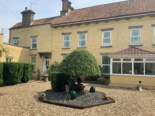 Old Gloucester Road farm bed and breakfast photo 1