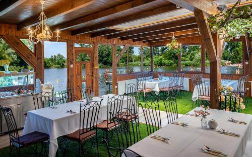 Restaurace v ubytování Éden Lounge Restaurant & Pension