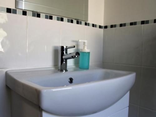 Un baño de The Swan Inn