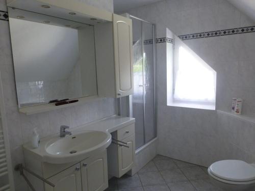 Ένα μπάνιο στο Zwei Seen Ferienhaus