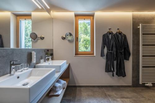 Maraias - Luxury Suites & Apartmentsにあるバスルーム