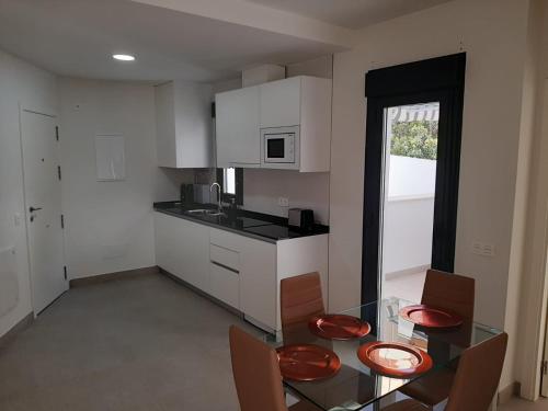 New Apartment in the Center-Terrace & Free Parking