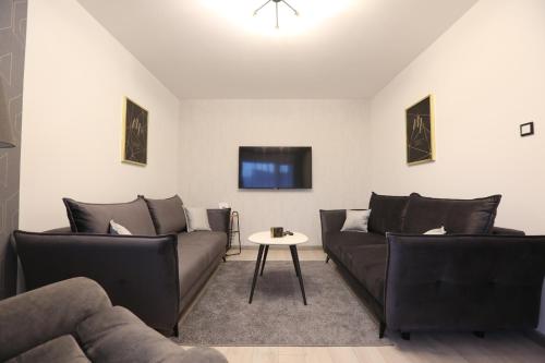 Istumisnurk majutusasutuses Comfy 2 Room Apartment - Free Parking - 350Mbps WiFi - Netflix