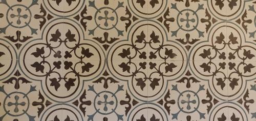 an image of a repeating pattern on a wall at Walter's Guesthouse in Il-Gżira