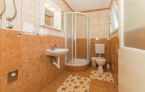 Kúpeľňa v ubytovaní Apartment DIANA - Great Location, Cosy 2 Bedroom, 2 Bathroom apt