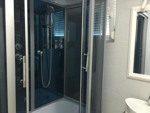 Koupelna v ubytování Apartmani Spasić