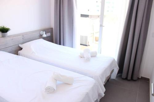 Beautiful apartment, sunny terrace, top floor with beach view