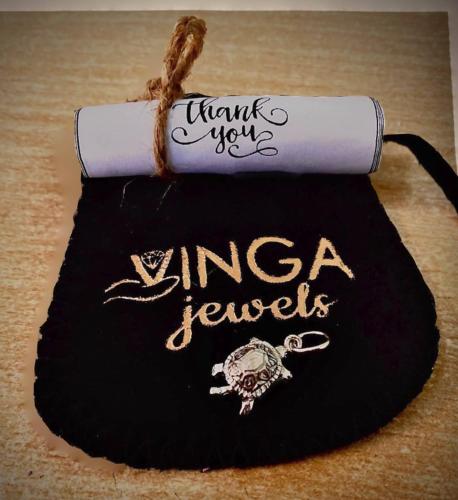a black bag with a candle on top of it at casa vacanza cilento PARDALIS in Agropoli