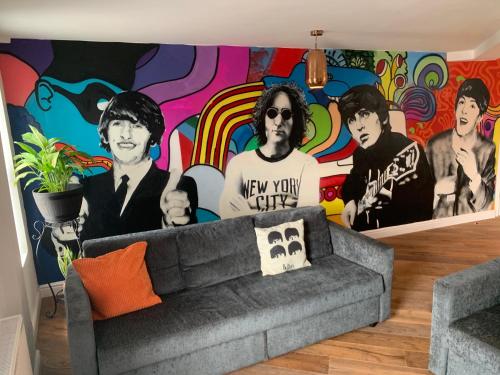 Beatles Stays, Bayberry (NY), United Kingdom