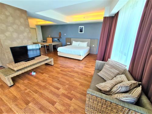 Μια τηλεόραση ή/και κέντρο ψυχαγωγίας στο Nexus Business Suite Hotel