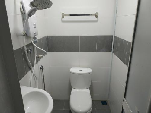 Koupelna v ubytování Qeyjan Hotel