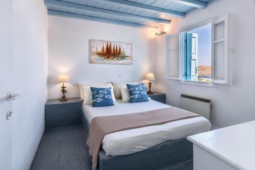 Postel nebo postele na pokoji v ubytování Sea View Villa Serifos Island