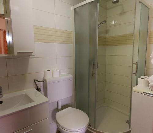 Afbeelding uit fotogalerij van Apartments Zdenka in Starigrad-Paklenica