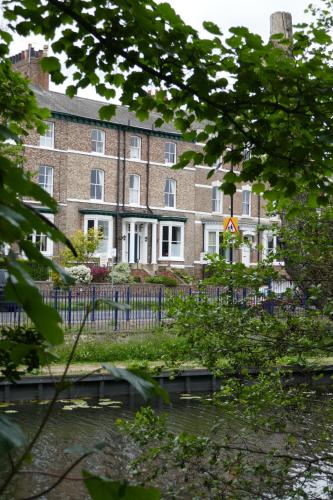 MonkBridge House photo 23