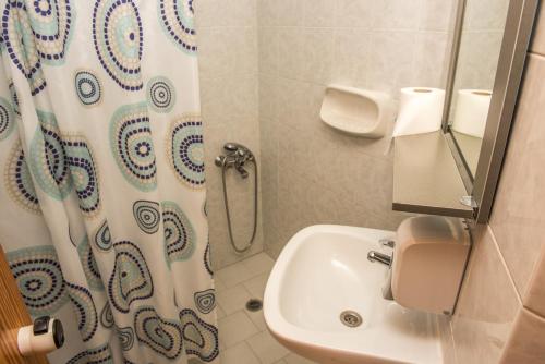 Phòng tắm tại Nikos Rooms