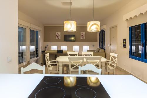 Bahiazul Villas Corralejo by Vreagestion