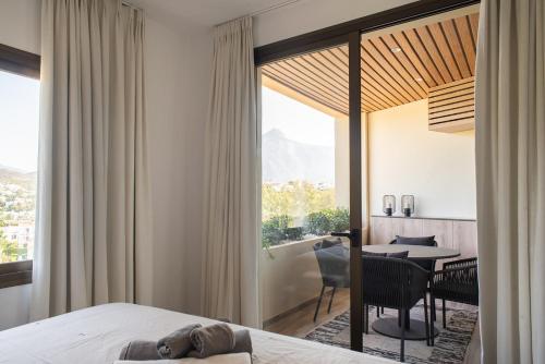 Imagen de la galería de Luxe Apartments Hotel del Golf - Las Brisas Marbella, en Marbella