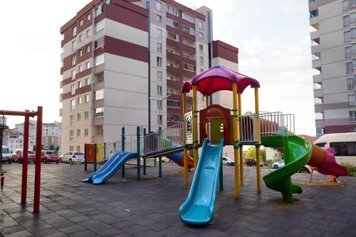 Zona de juegos infantil en Zenofon Residence Trabzon