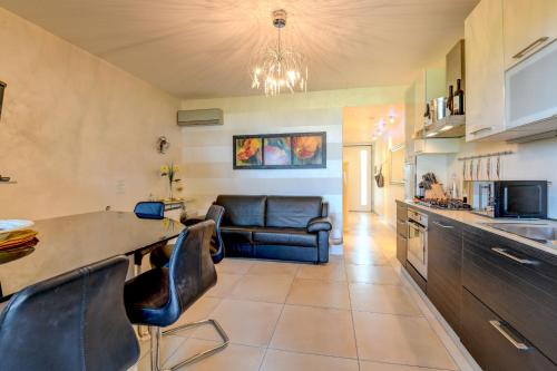 Fotografia z galérie ubytovania Miralago Superior Apartment v destinácii Peschiera del Garda