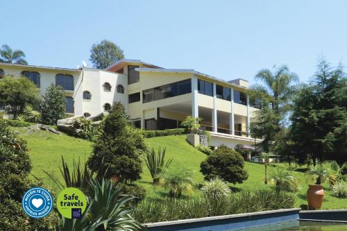 Un jardín fuera de Mision Los Cocuyos Alta Montana