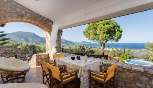 Photo de la galerie de l'établissement VILLA AVLOS, à Monemvasia