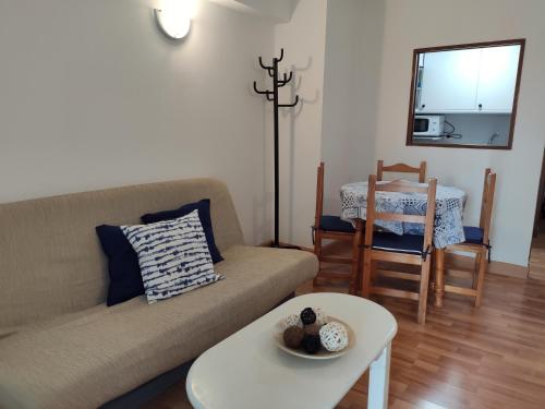 Apartamento Fuerte de Rapitan, Jaca, Spain - Booking.com