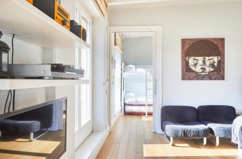 Prim Apartment by Basque Homes