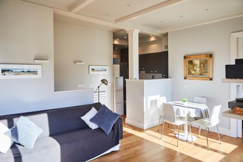 Prim Apartment by Basque Homes