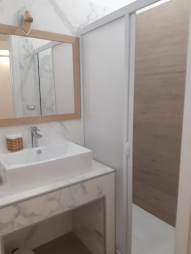 Bilik mandi di Estatesalento