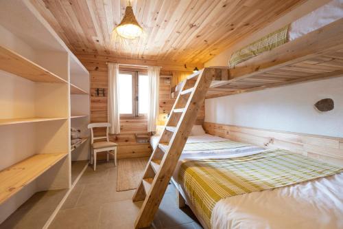 A bed or beds in a room at El Pino Centenario 8