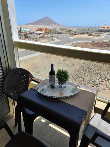 Apartment Barraquito, balcony with sea view, close to the beach, wifi, ideal for surfers