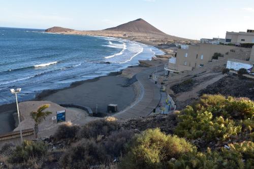 Apartment Barraquito, balcony with sea view, close to the beach, wifi, ideal for surfers