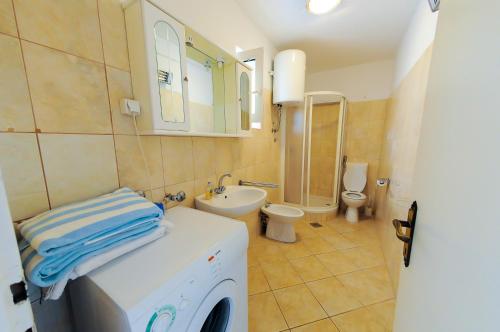 Kúpeľňa v ubytovaní Apartments Vuko