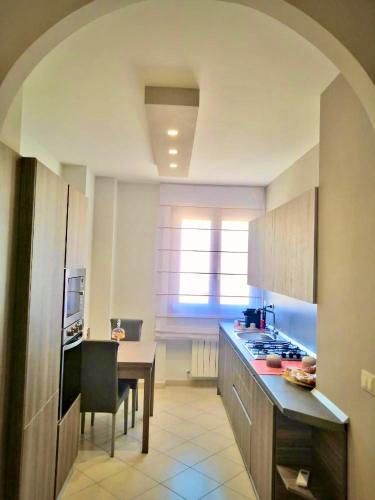 Η κουζίνα ή μικρή κουζίνα στο L’Arca - Bed & Breakfast in Lucera Centro