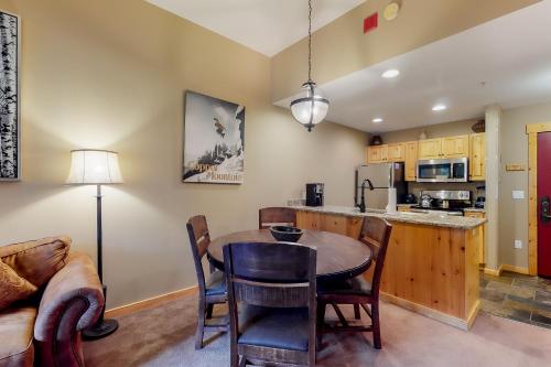 Tucker Mountain Lodge #104 – Photos 3