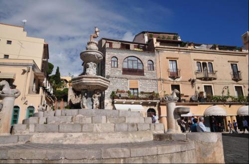 Gallery image of Casa Viola - Al Centro in Taormina