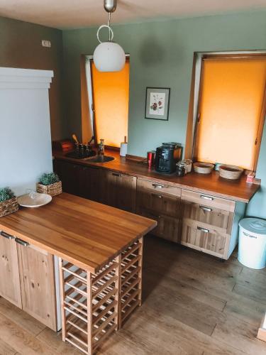Una cocina o cocineta en Siedlisko na Wzgórzu