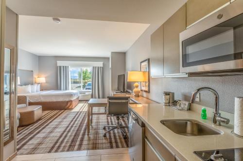 Gallery image of Hawthorn Extended Stay by Wyndham Loveland in Johnstown